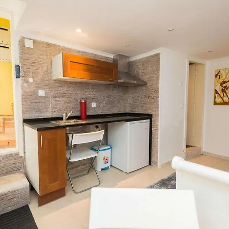 Apartman Low Cost - Historic City Center Rc